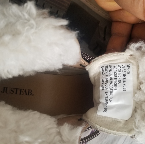 JUST FAB FAUX SNAKESKIN BRIDGETTE BOOTS....๐โโ๏ธ๐ฅฐ - Picture 7 of 8